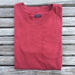 Levi’s vneck